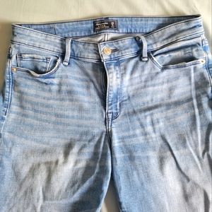 A&F super skinny 8R light wash blue jeans